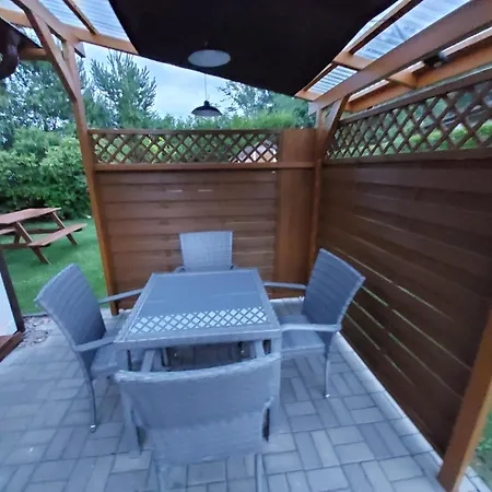 Drewniany Na Wiejskiej * 鲁比亚托沃