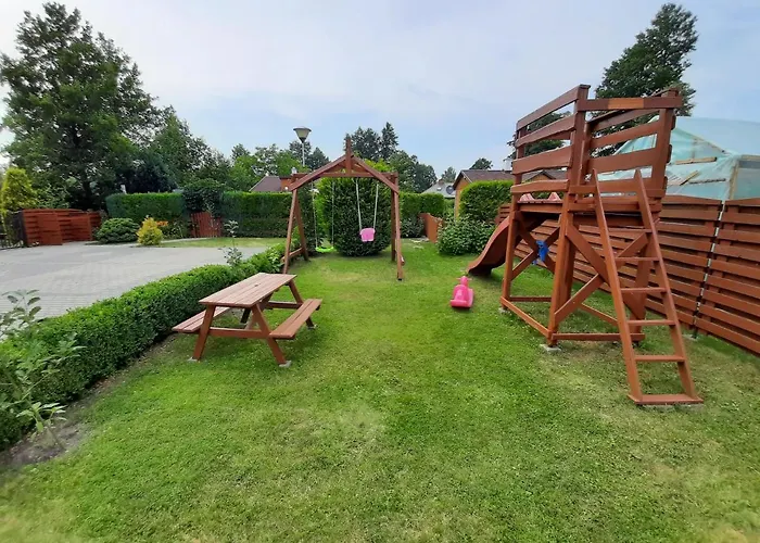 Drewniany Na Wiejskiej * Lubiatowo (Pomerania)