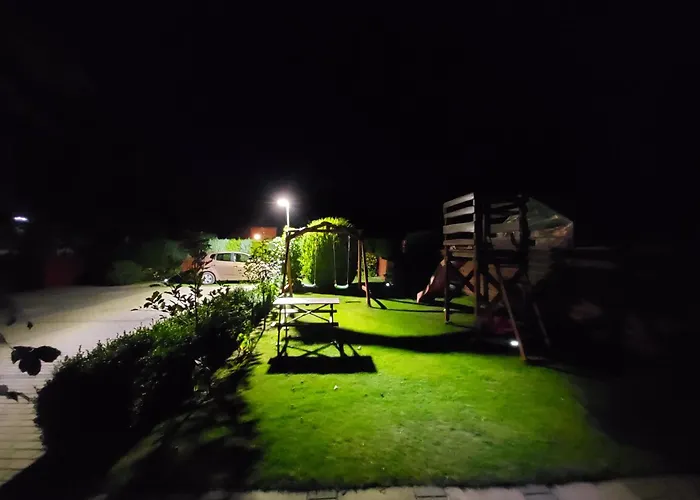 Drewniany Na Wiejskiej Lubiatowo (Pomerania)